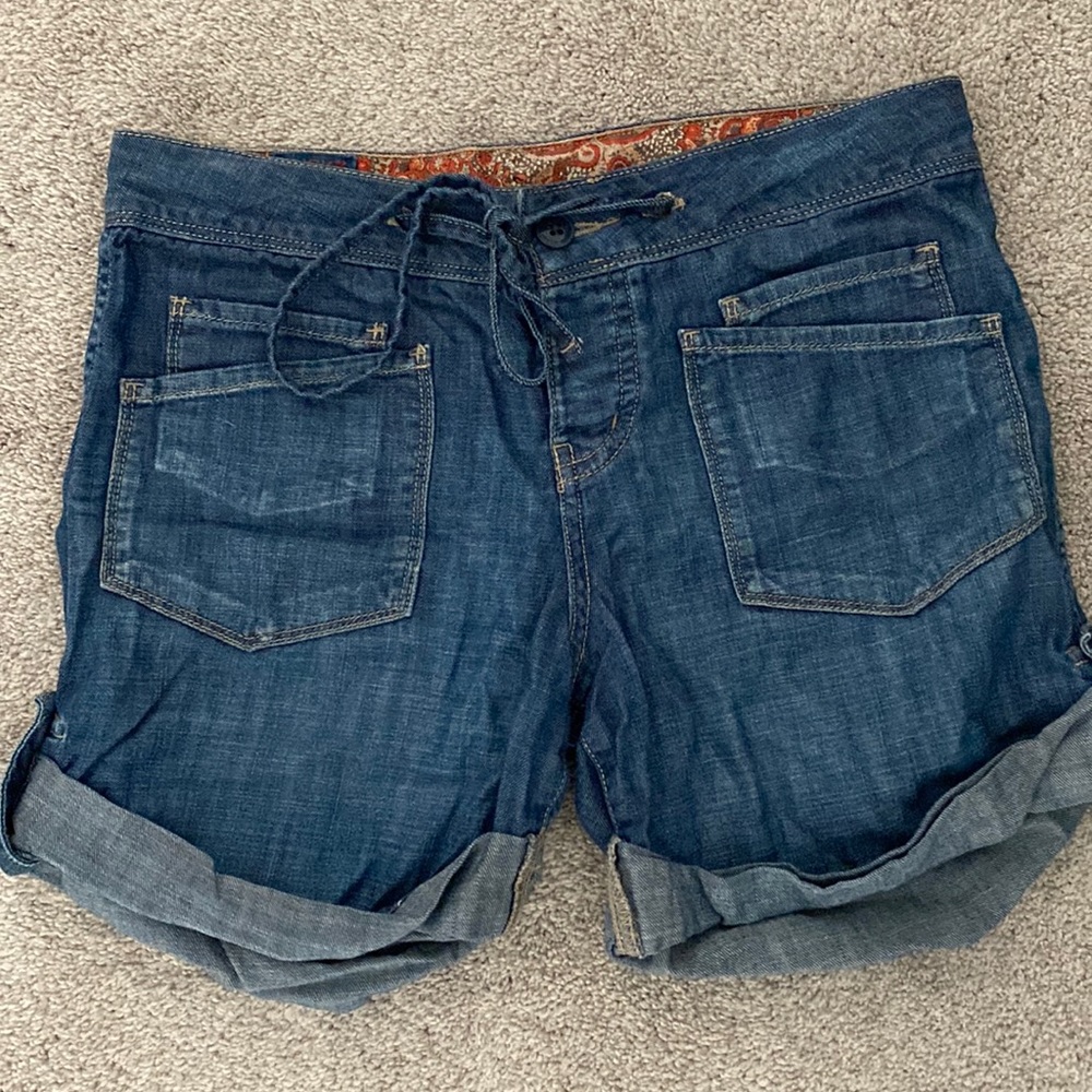 Lucky brand shorts